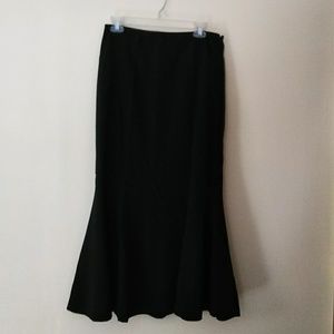 Skirt to go out in